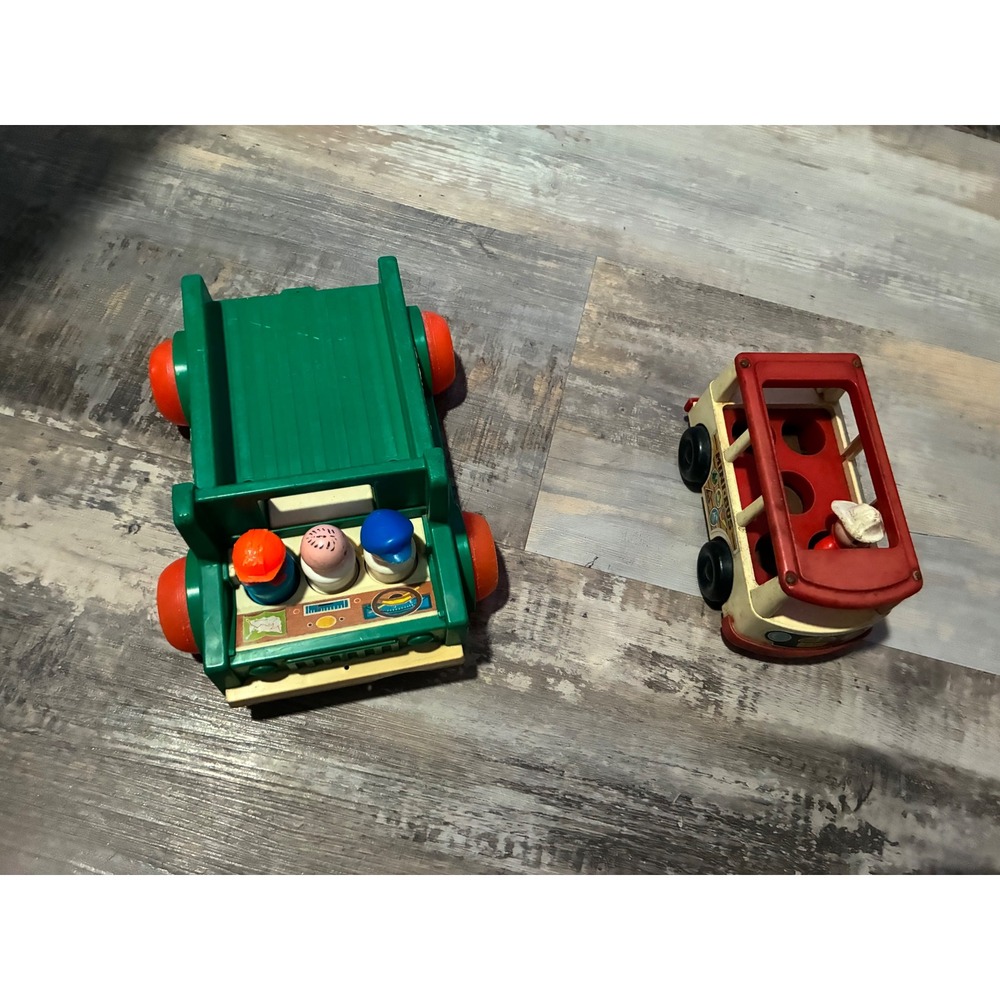 Vintage Fisher Price Little People Mini-Bus 141 and Green Truck with 4 Figures